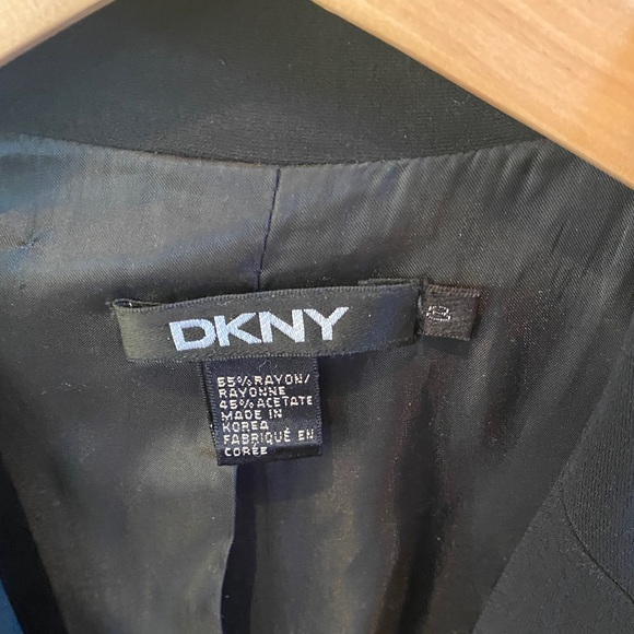 DKNY Single Button Blazer, Size 8 - Picture 4 of 4